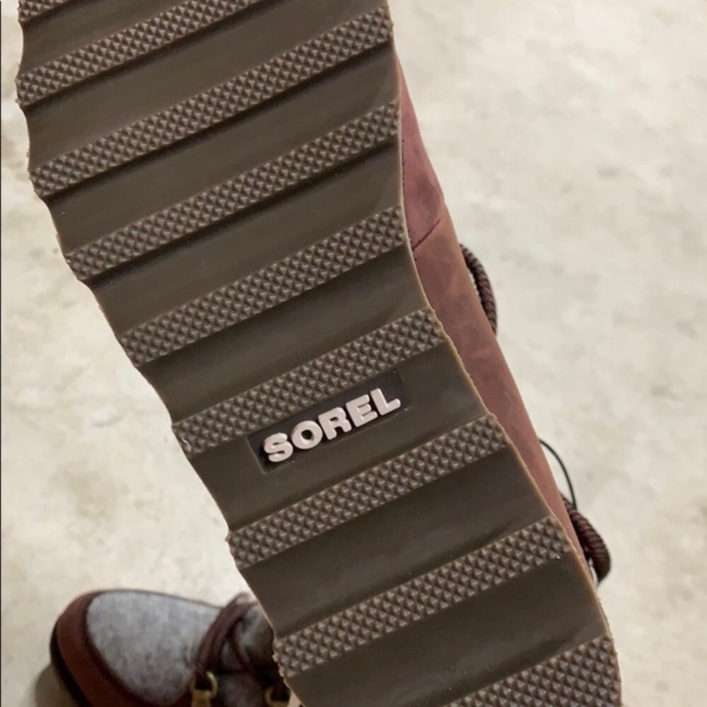 Brand new size 7 Sorel boots